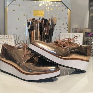 2/$30 Gold Aldo Casual Shoe w/ Leather
